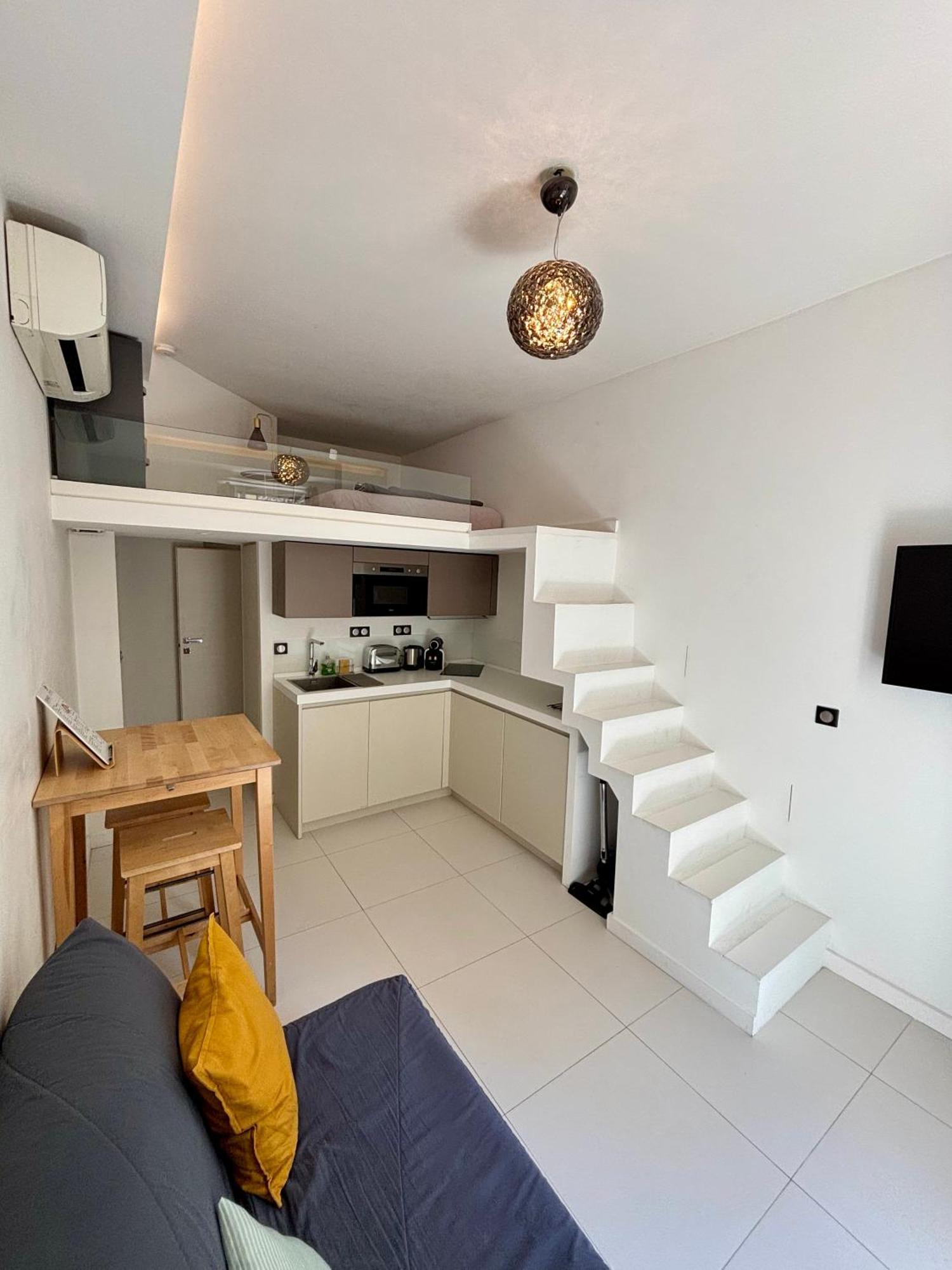 Studio A Louer Au Coeur Du Carre Dor A Nice, Rue Dalpozzo A 150 Metres Des Plages Kültér fotó